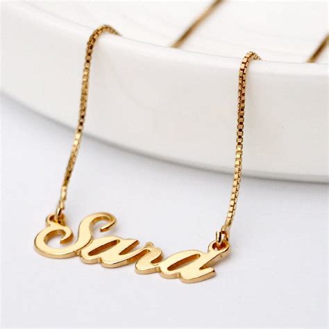 personalize your own name necklace.